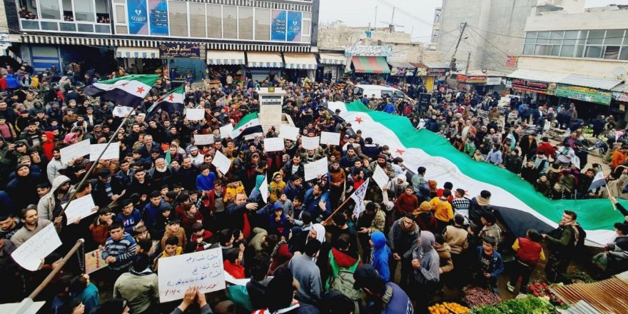 Suriye’de Cuma gösterileri: Esed’le asla barışmayacağız!