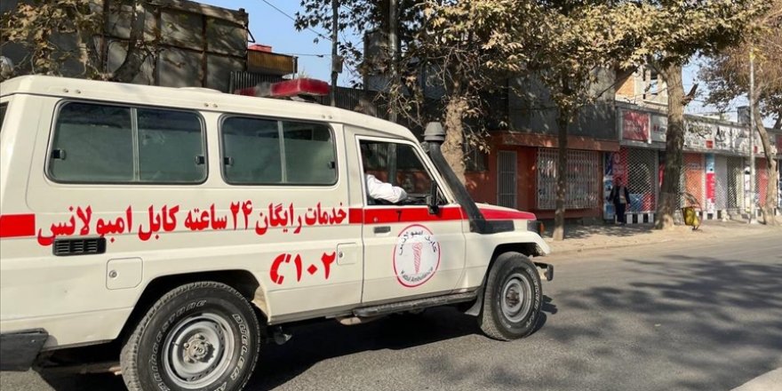 Kabil'de Dışişleri Bakanlığı önünde şiddetli patlama