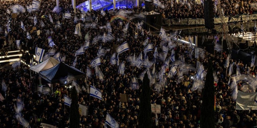Tel Aviv'de yaklaşık 80 bin Yahudi Netanyahu hükümetini protesto etti