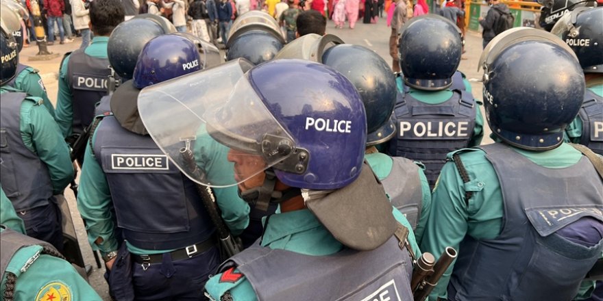 HRW, Bangladeş polisini Arakanlıları istismar etmekle suçladı