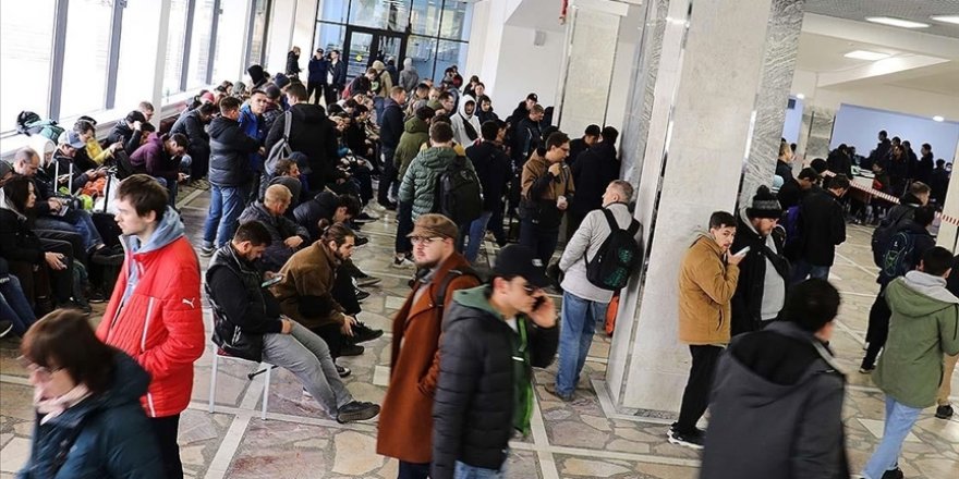 Kazakistan Rus vatandaşlarına ülkede uzun süre vizesiz kalma kolaylığını iptal etti