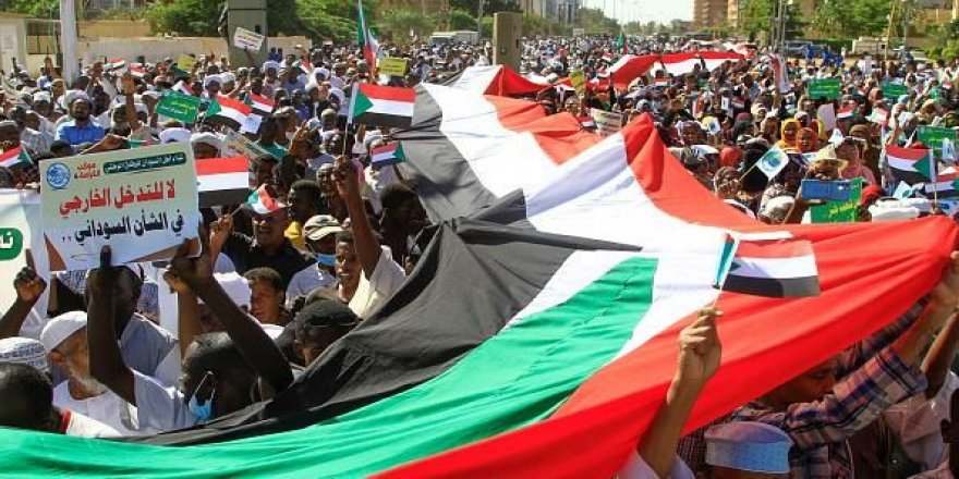 İhanet zincirine Sudan halkası