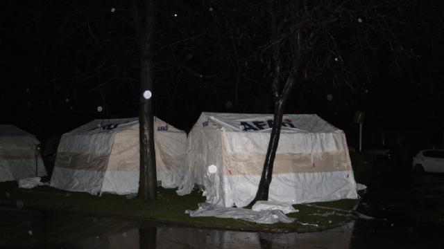 Kahramanmaraş'ta 5 bin çadırın kurulumu başladı