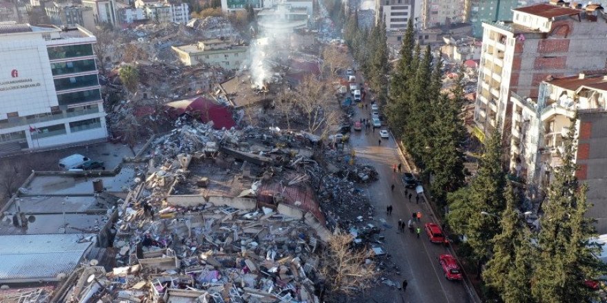 Kahramanmaraş ve İskenderun’un deprem sonrası havadan görüntüsü dehşete düşürdü