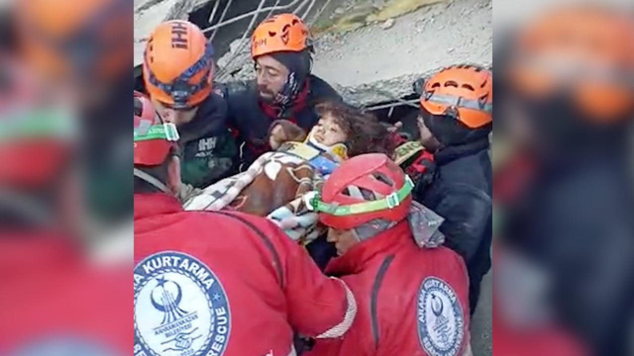 8 yaşındaki Zübeyde: "Siz eve nasıl girdiniz"