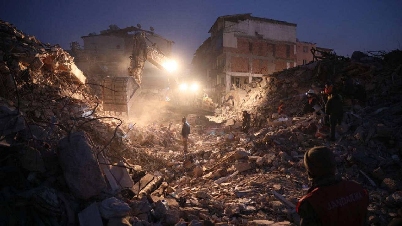 Hatay'daki depremler Suriye'de de hissedildi