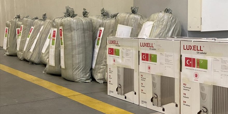 Türkmenistan depremzedelere 100 yatak ve 60 ısıtıcı gönderdi