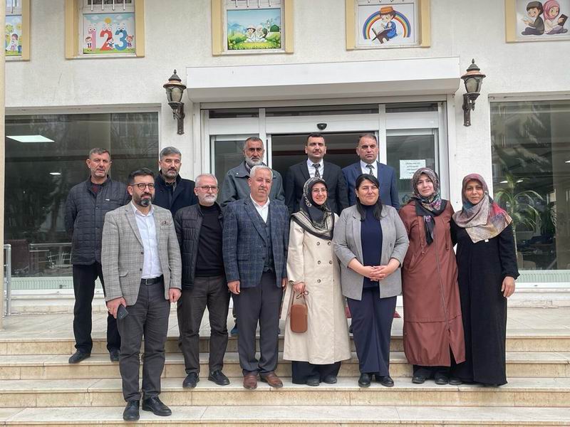 Batman Valisinin eşi Ayten Canalp’tan Özgür-Der’e ziyaret