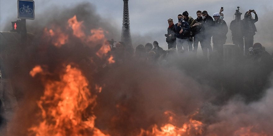 Fransa'da emeklilik reformu karşıtı gösterilerde onlarca kişi gözaltına alındı