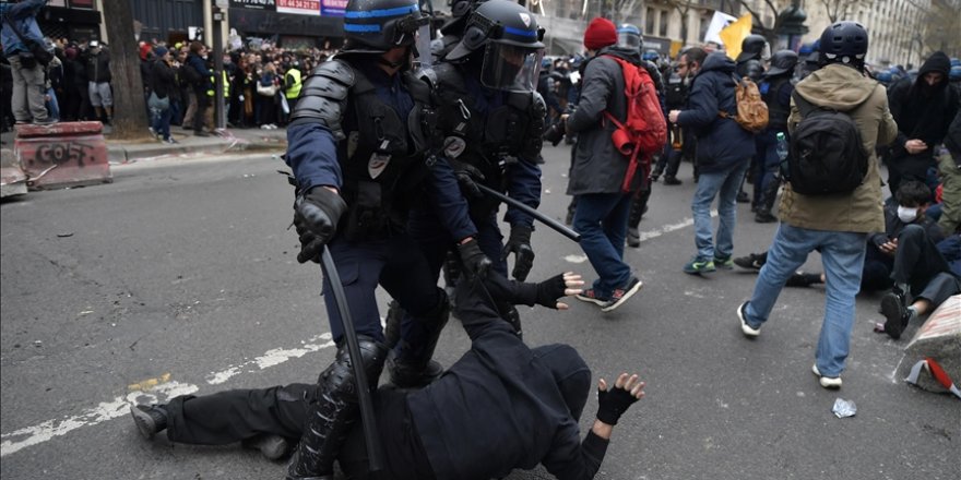 Fransa'da polis müdahalesi sonucu gözünü kaybeden gence 15 bin avro ödenecek