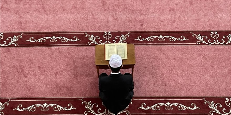 Genç kursiyer 66 günde Kur'an-ı Kerim'i ezberledi