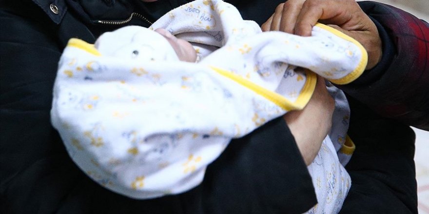 Bakanlık, depremzede 1788 çocuğun ailelerine teslim edildiğini duyurdu