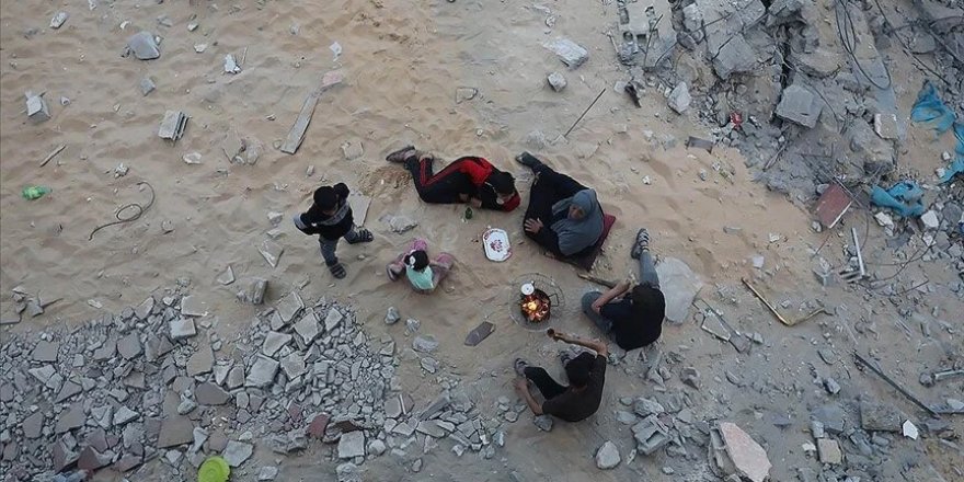 İşgalci İsrail saldırıları Gazze'de 459 aileyi evsiz bıraktı