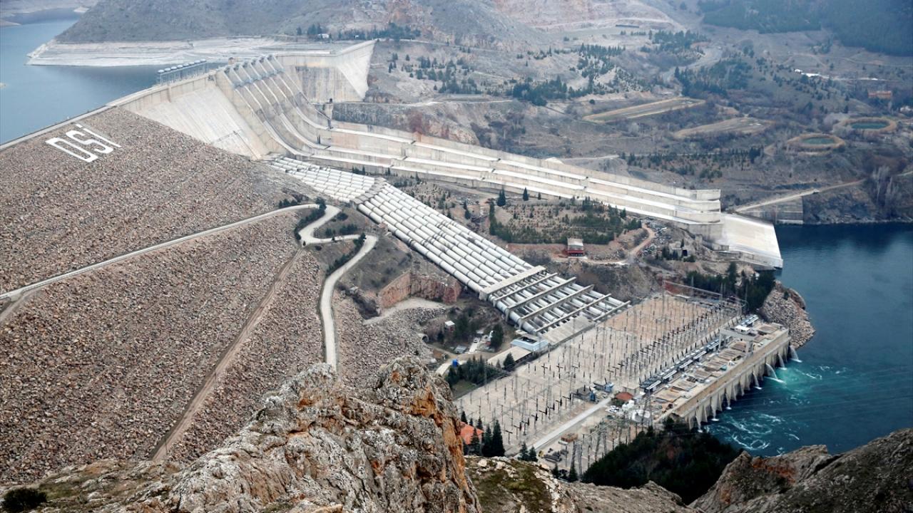 Keban Barajı'nda su seviyesi normale döndü