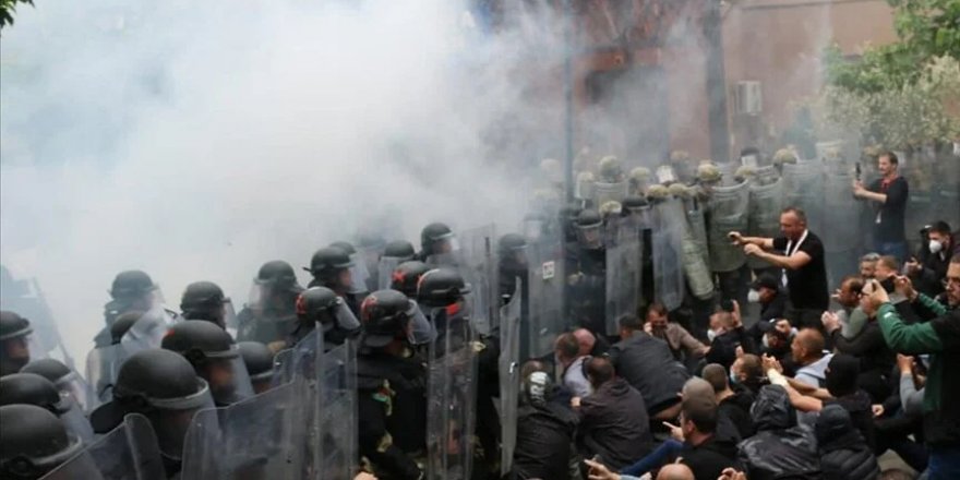KFOR, Kosova'da yaralanan asker sayısının 30 olduğunu açıkladı
