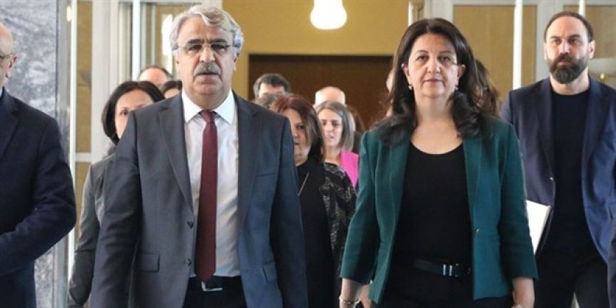 Buldan ve Sancar başkanlıktan çekileceklerini açıkladı