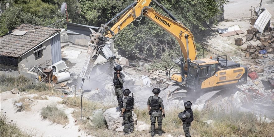 Siyonist İsrail yılbaşından beri Filistinlilere ait 303 yapıyı yıktı, 44 bin dönüm araziye el koydu