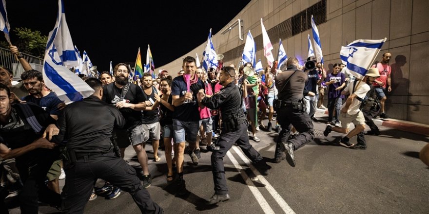 İşgalci İsrail polisi hükümet karşıtı protestolara müdahale etti