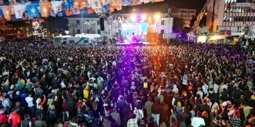 Konser için maymuna dönmek!