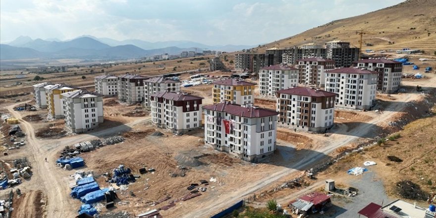 Afşin'de afetzedeler için inşa edilen 3 bin 600 konut kasımda teslim edilecek