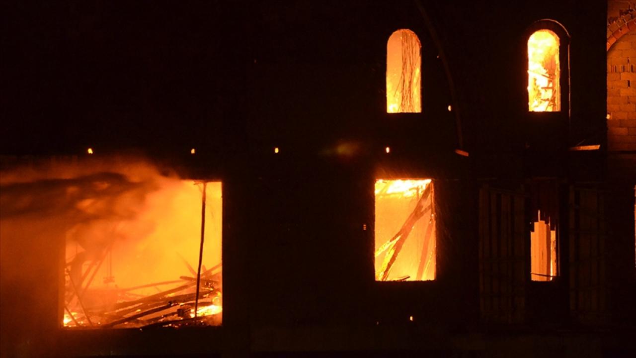 İsveç'te bir camide yangın çıktı