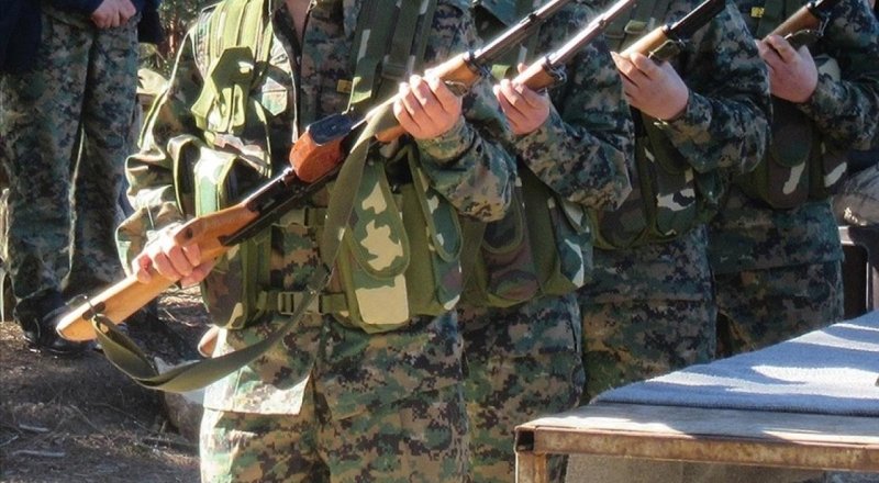 Esed'e bağlı Askeri Akademi'ye saldırı yapıldı