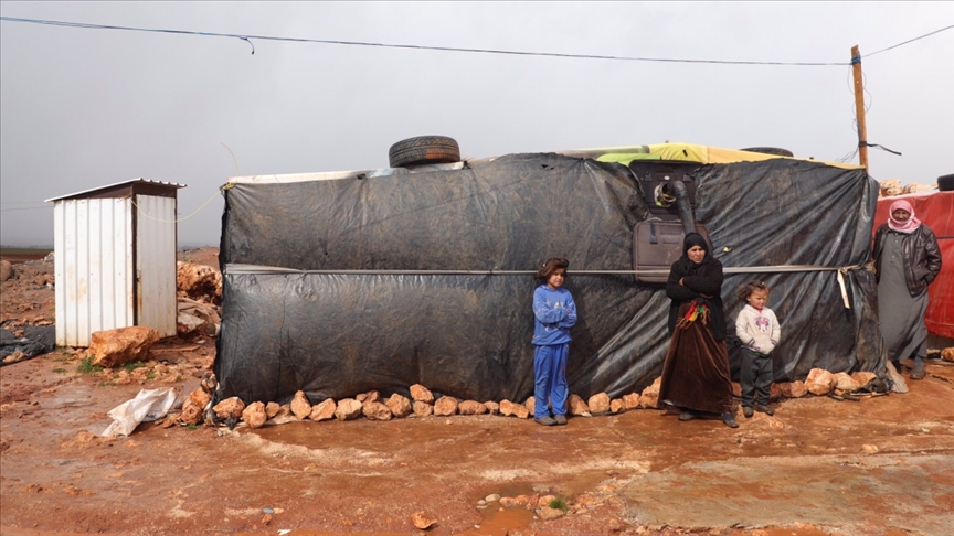 Lübnan'da 4 milyon insan acil yardıma muhtaç