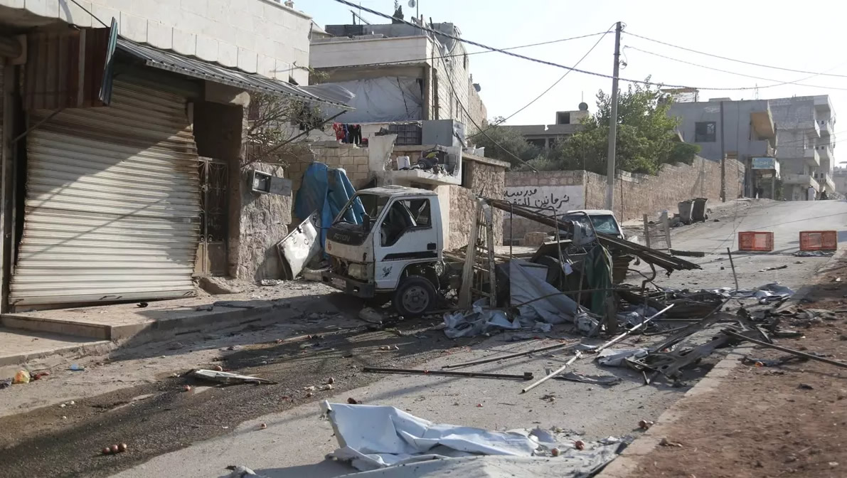 Esed güçleri Halep'e misket bombalı saldırı düzenledi