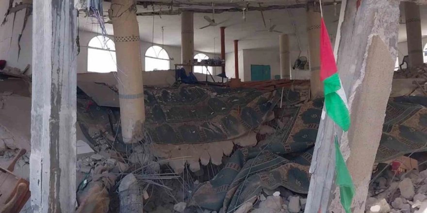 İşgalci İsrail, Gazze Şeridi’nde 12 camiyi bombaladı