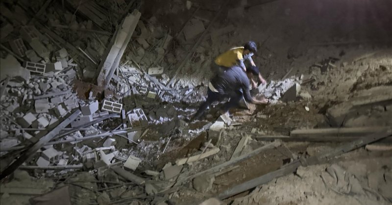 İsrail Gazze'de bir camiyi daha vurdu