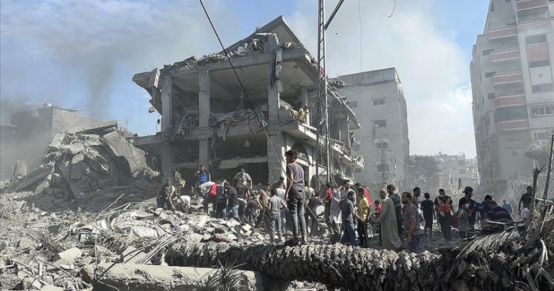 İşgalciler Gazze'ye gece boyunca 100 saldırı düzenledi