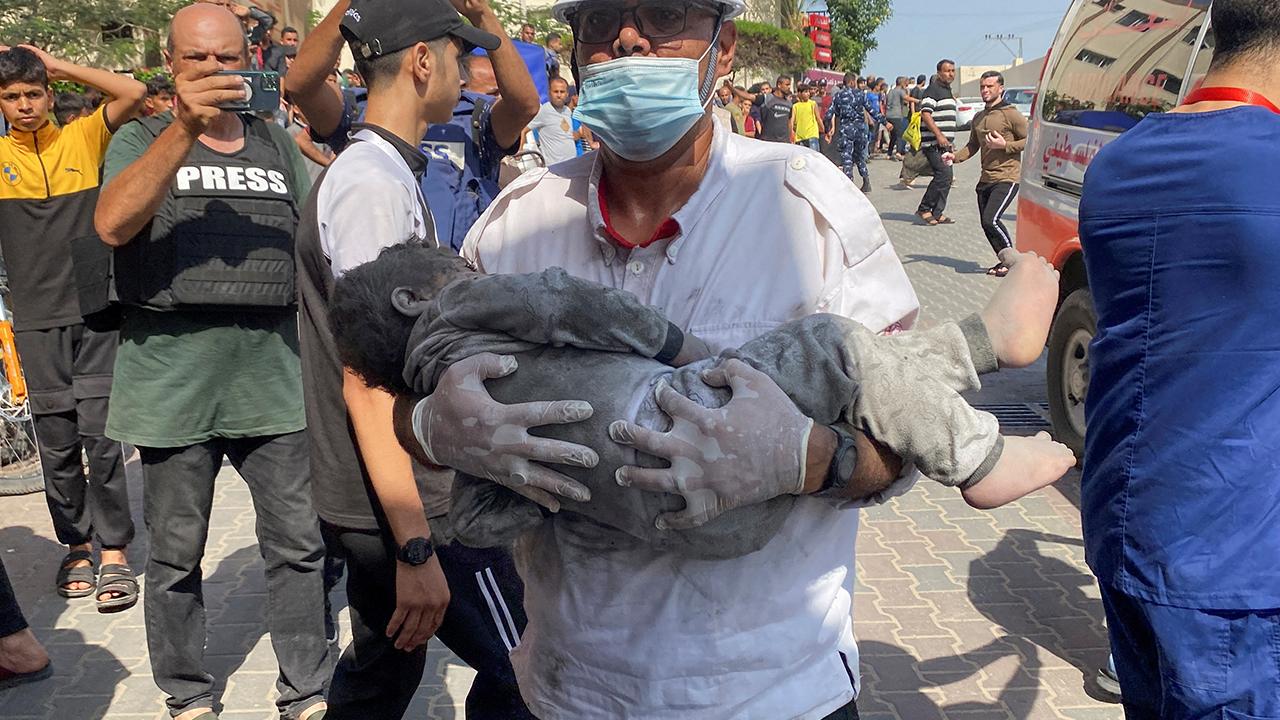 Siyonist İsrail Gazze'de şu ana kadar 3 bin çocuk katletti
