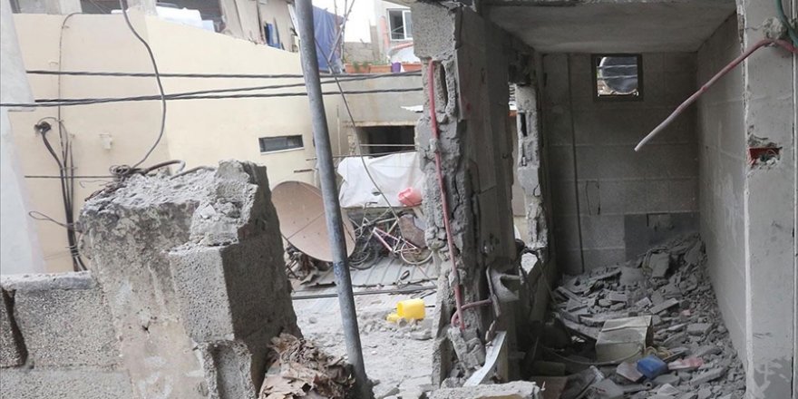 İşgal güçleri, Hamas yetkililerinden Aruri'nin Batı Şeria'daki evini patlatıcıyla yıktı
