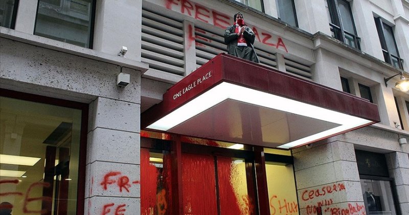 Siyonistlere askeri malzeme satan şirket kırmızıya boyandı