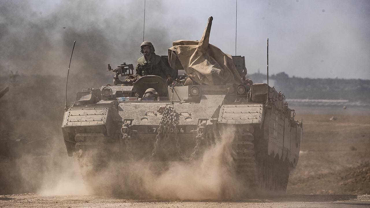 Kassam Tugayları, Gazze'ye giren işgalcilere ait tank ve araçları vurdu