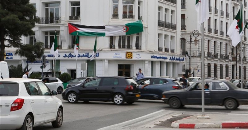 Cezayirliler, Arap devletlerinin Gazze’ye asker göndermesini istiyor