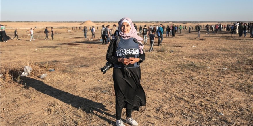 Filistinli aktivist Meryem Ebu Dakka Paris'te gözaltına alındı
