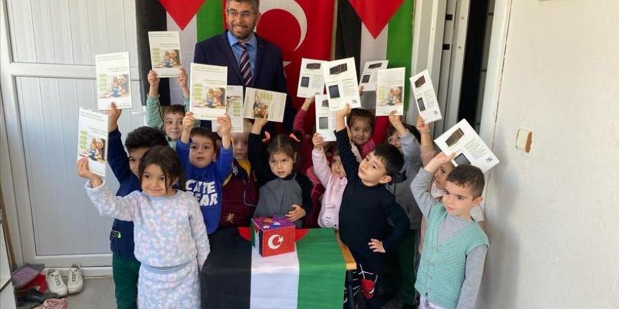 Kahramanmaraş'ta afetzede minik Kur'an kursu öğrencilerinden Filistin'e destek