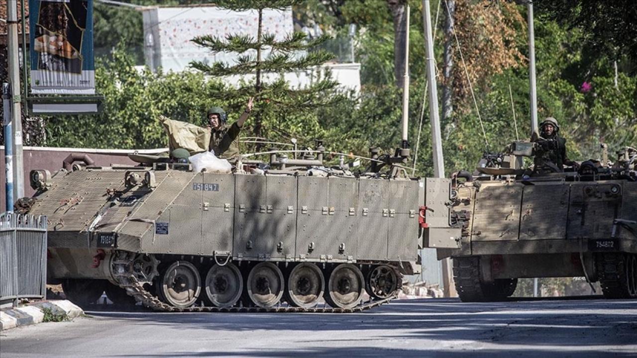 Kassam Tugayları: Gazze'deki çatışma noktalarında 21 İsrail askeri aracını imha ettik