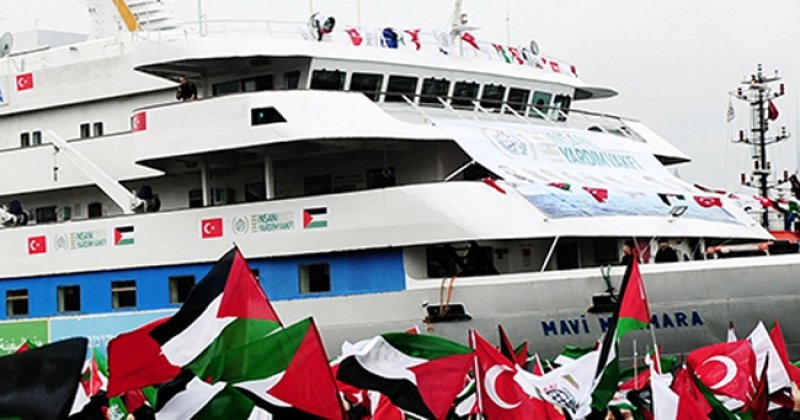 Mavi Marmara Gazze'ye doğru yola çıkıyor