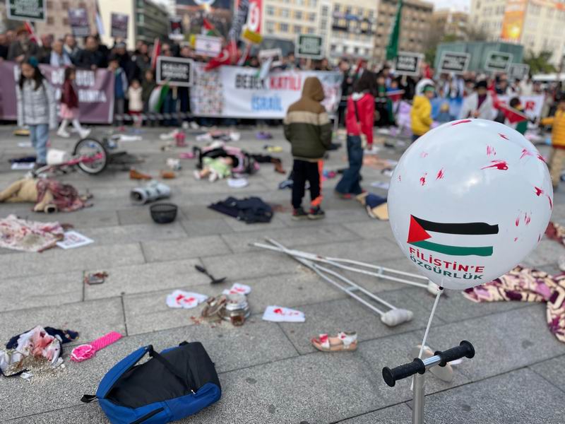 Ankara’daki çocuklar, bebek katili İsrail’i protesto etti