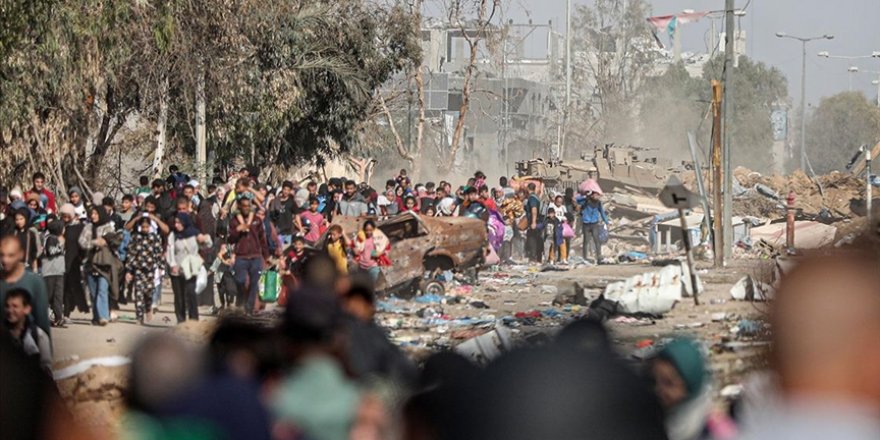 Katil İsrail'in Gazze Şeridi'ne saldırıları 43. gününde şiddetlenerek devam ediyor