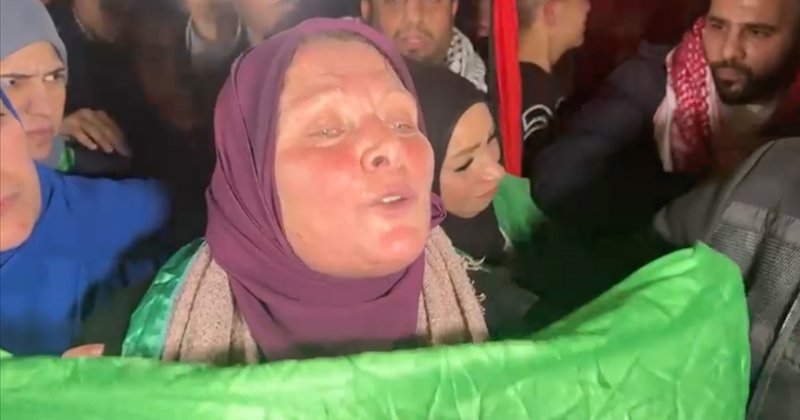 Filistinli esir kadın: Direnişçiler olmasaydı özgürlüğü göremezdik