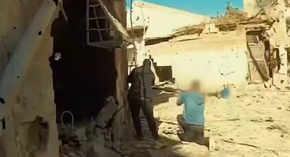 İzzeddin el Kassam mücahidleri 21 düşman askeri aracını imha etti