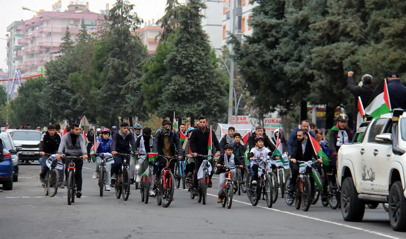Diyarbakır'da pedallar Filistin için çevrildi