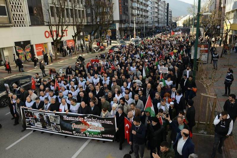 Bursa, Gazze için yürüdü