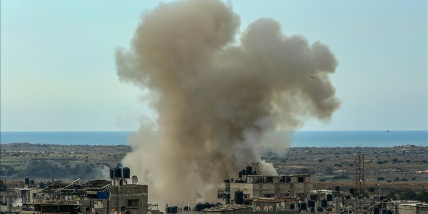 İsrail'in bombardımanında ağır yaralanan Fransa Dışişleri Bakanlığı çalışanı öldü
