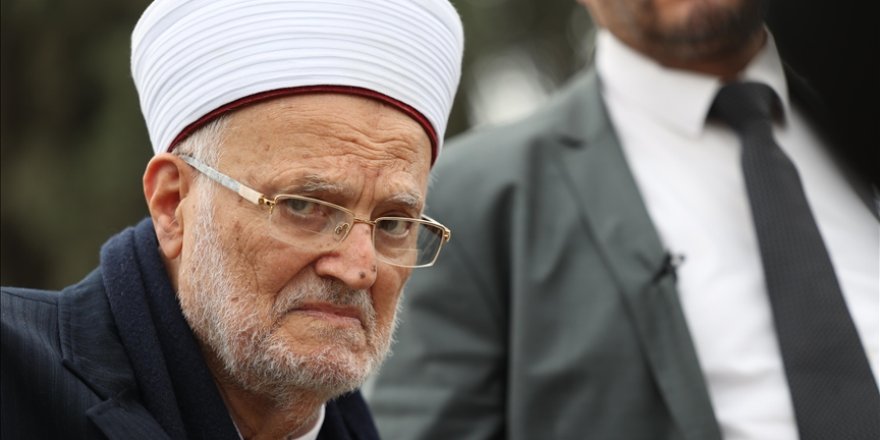 Katil İsrail, Mescid-i Aksa İmam Hatibi'ni "provokasyon" suçlamasıyla ifadeye çağırdı