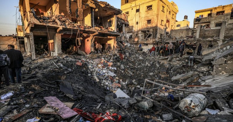 Eski İngiltere Savunma Bakanı'ndan uyarı: İsrail Gazze'de yasal zemini kaybetti