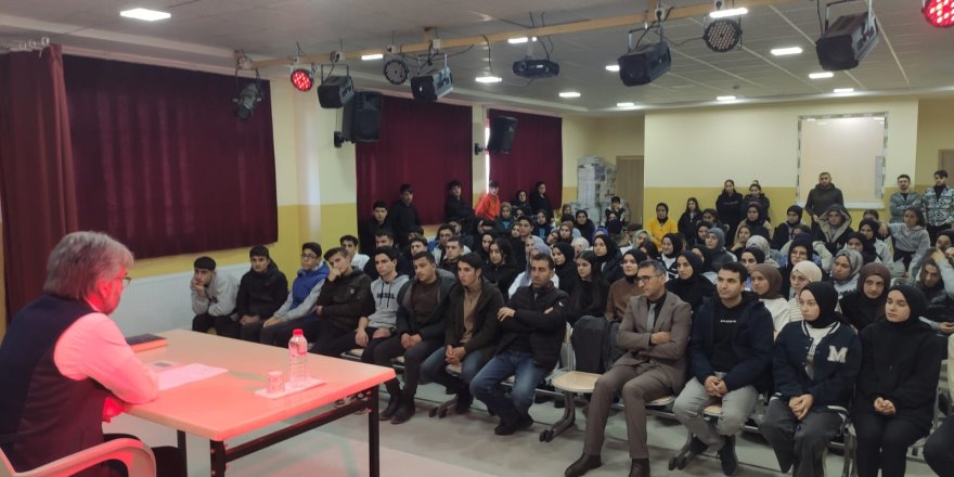 Hasköy’de tefekkür ve temaşa konuşuldu